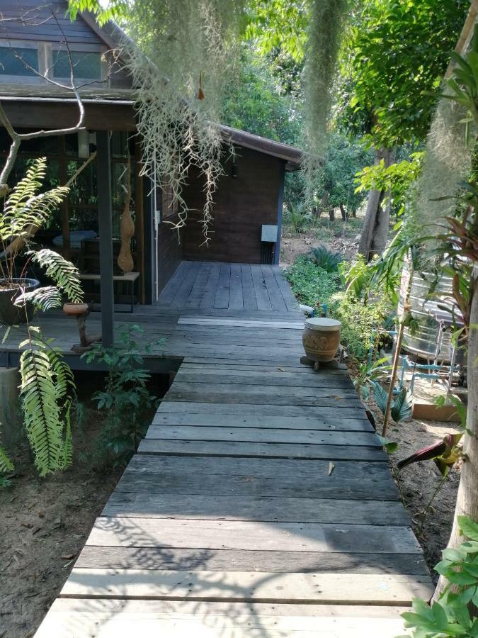 Rustic​ Charm​ Suphan​ Ban Tha Pong Экстерьер фото